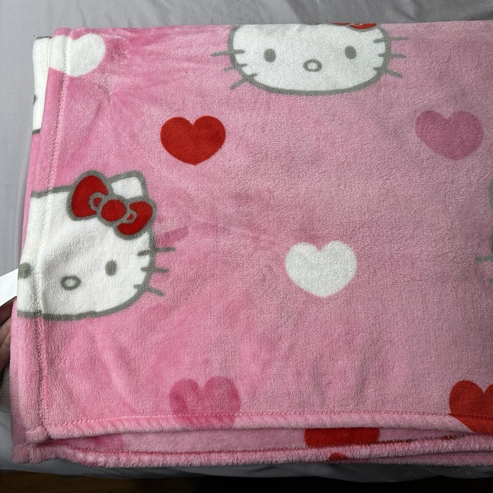 Hello Kitty Christmas &Valentines Throw Blanket Bundle Set of 6 Sanrio Pink Teal - Picture 12 of 16